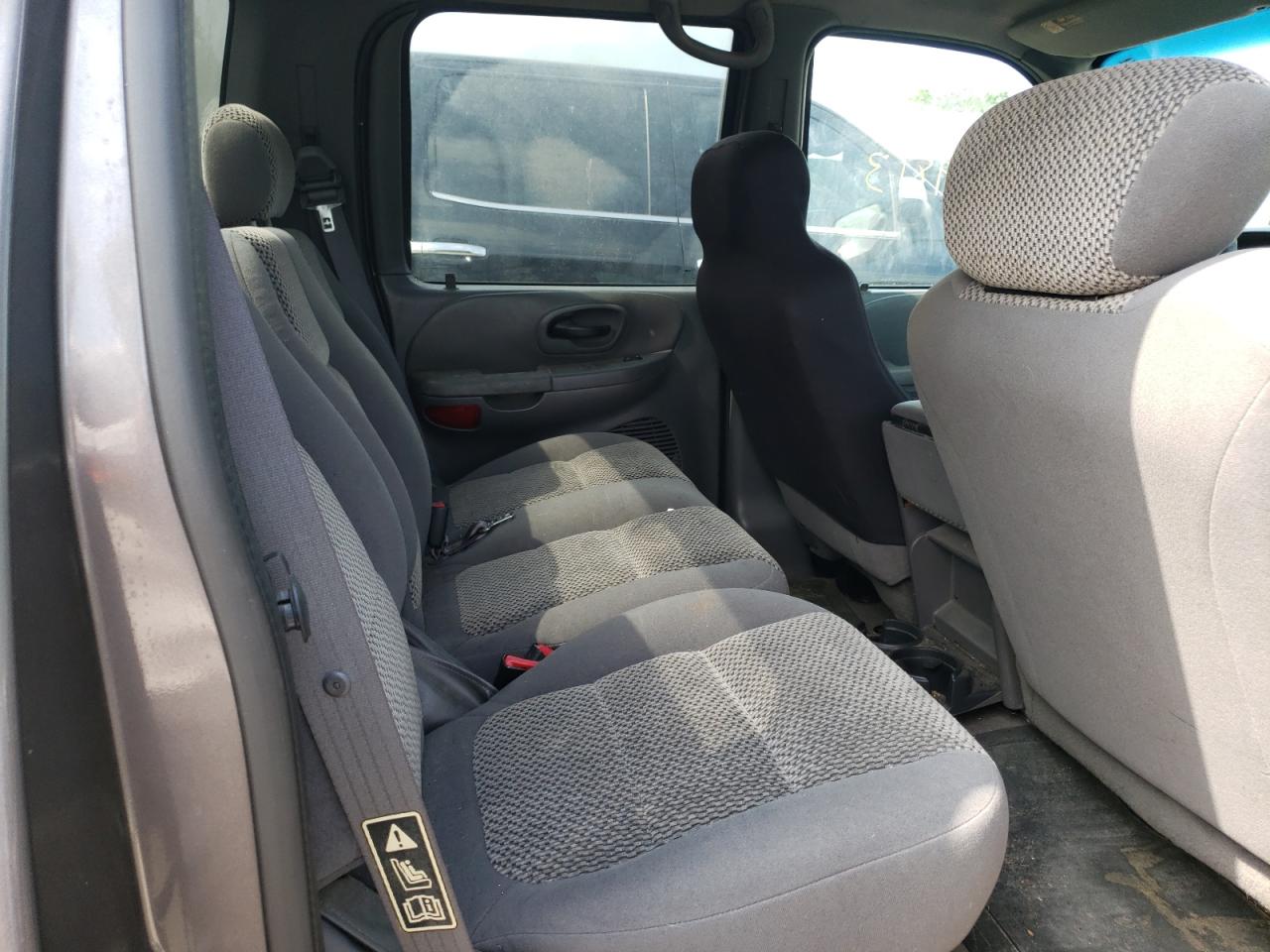 Photo 6 from auction – 2002 FORD F150 SUPER with VIN 1FTRW07692KB72678