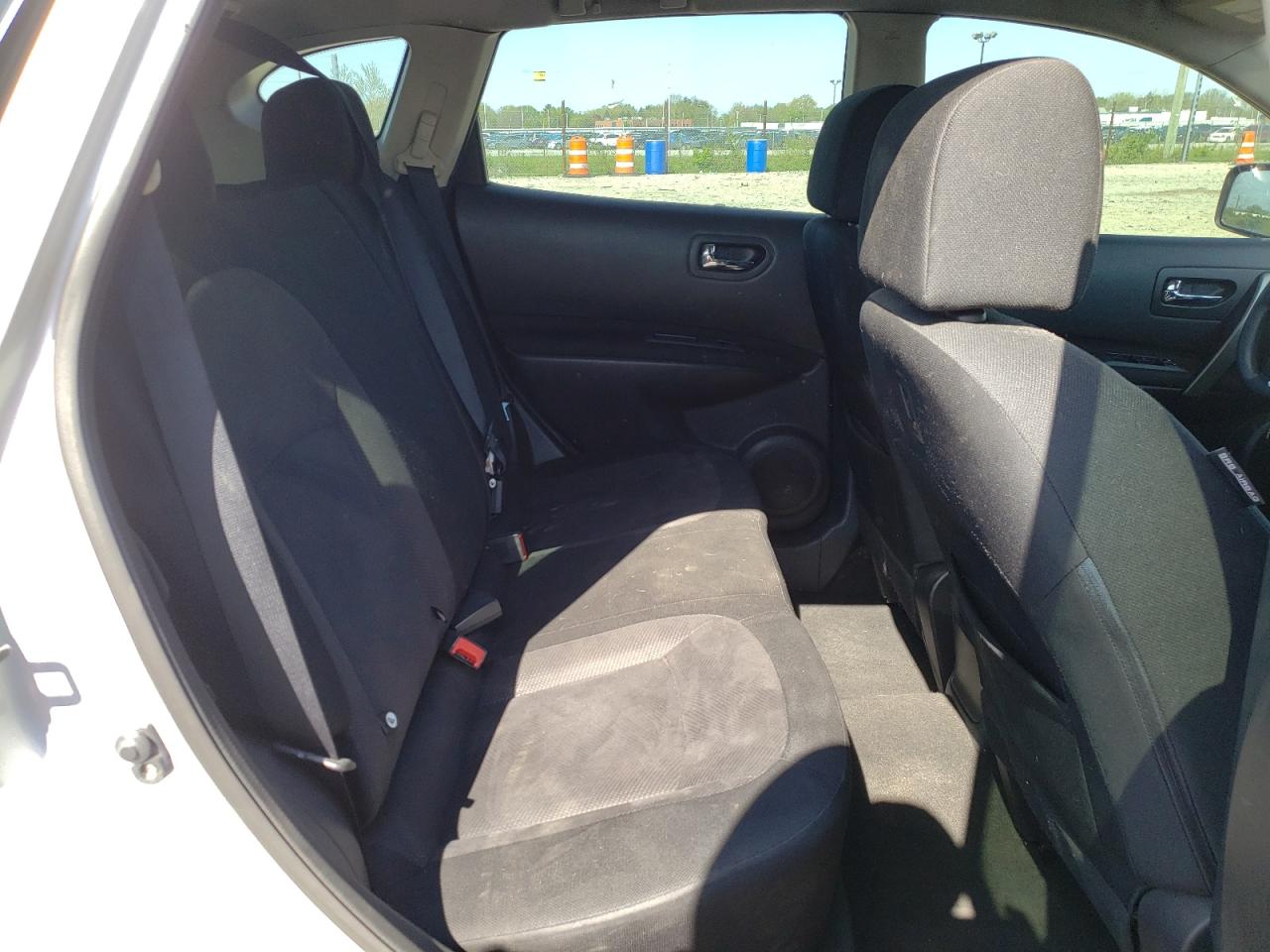 Photo 6 from auction – 2011 NISSAN ROGUE S with VIN JN8AS5MV4BW292791
