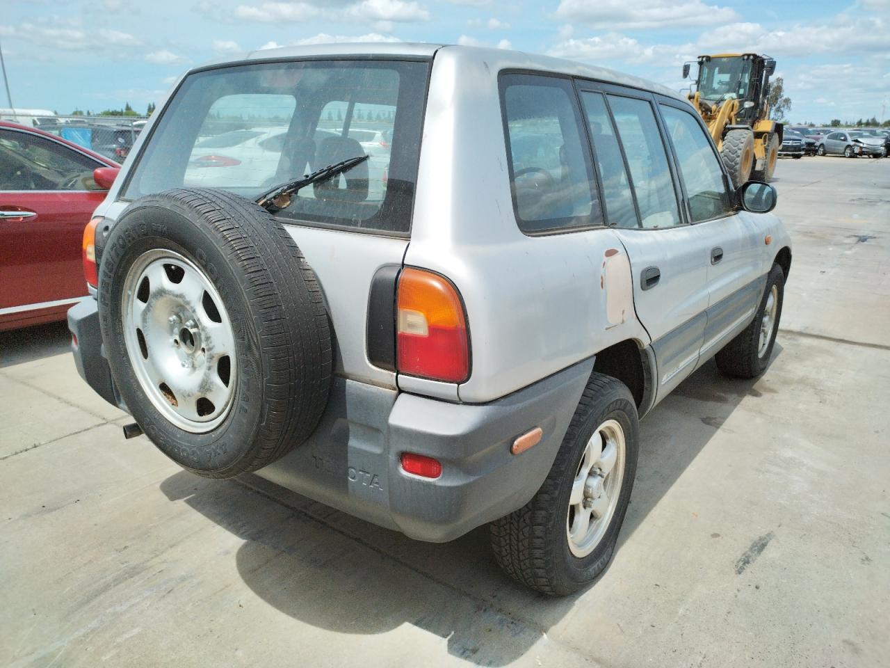 Photo 4 from auction – 1997 TOYOTA RAV4 with VIN JT3GP10V1V7015685