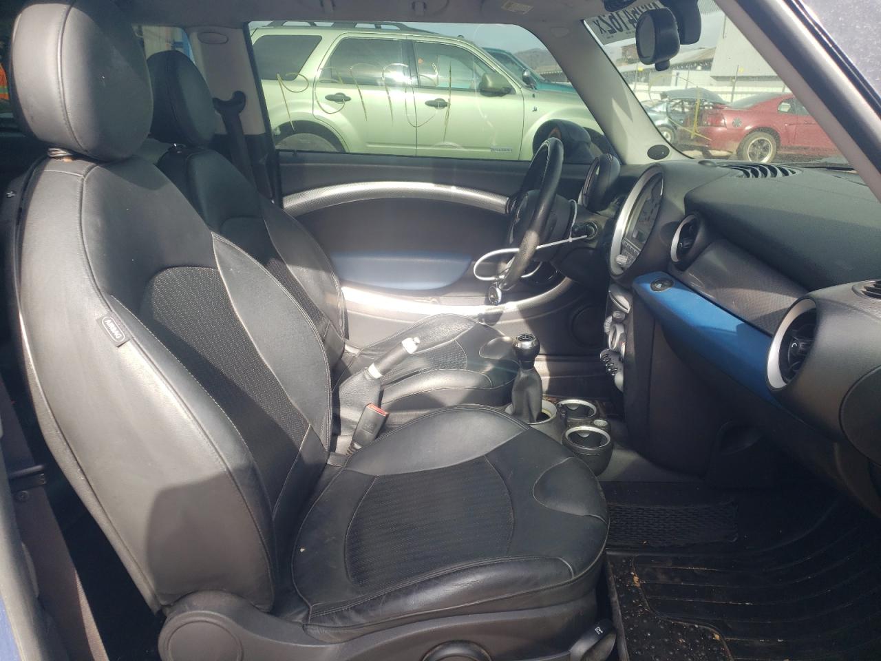 Photo 5 from auction – 2008 MINI COOPER S with VIN WMWMF73578TT86844