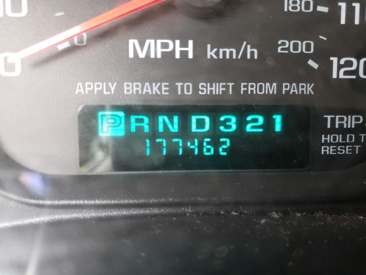 Photo 8 from auction – 2001 CHEVROLET IMPALA LS with VIN 2G1WH55K519210538