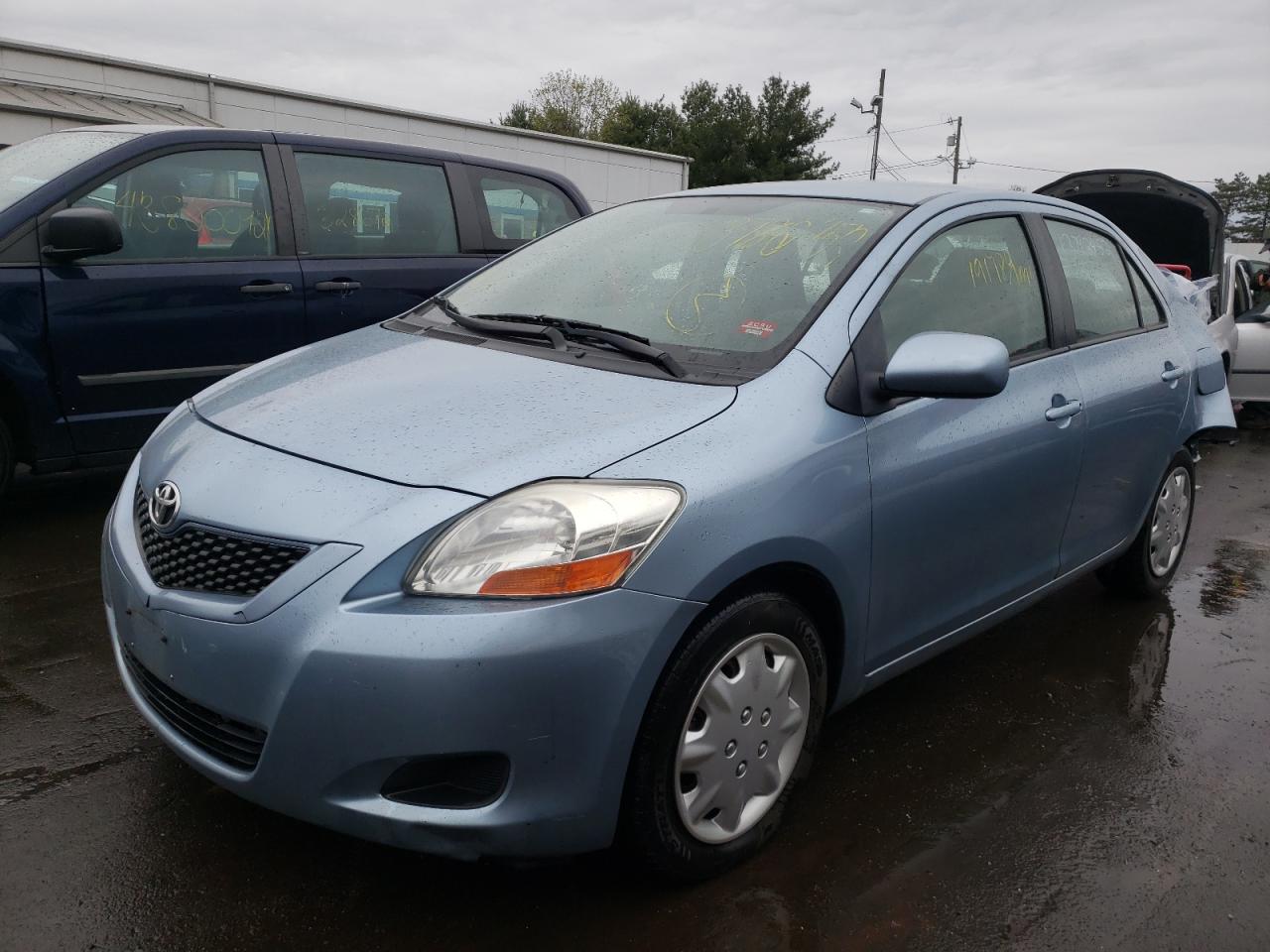 Photo 2 from auction – 2010 TOYOTA YARIS with VIN JTDBT4K35A1362626