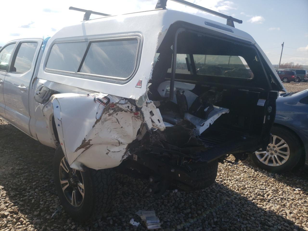 Photo 9 from auction – 2017 TOYOTA TACOMA with VIN 3TMDZ5BNXHM013392