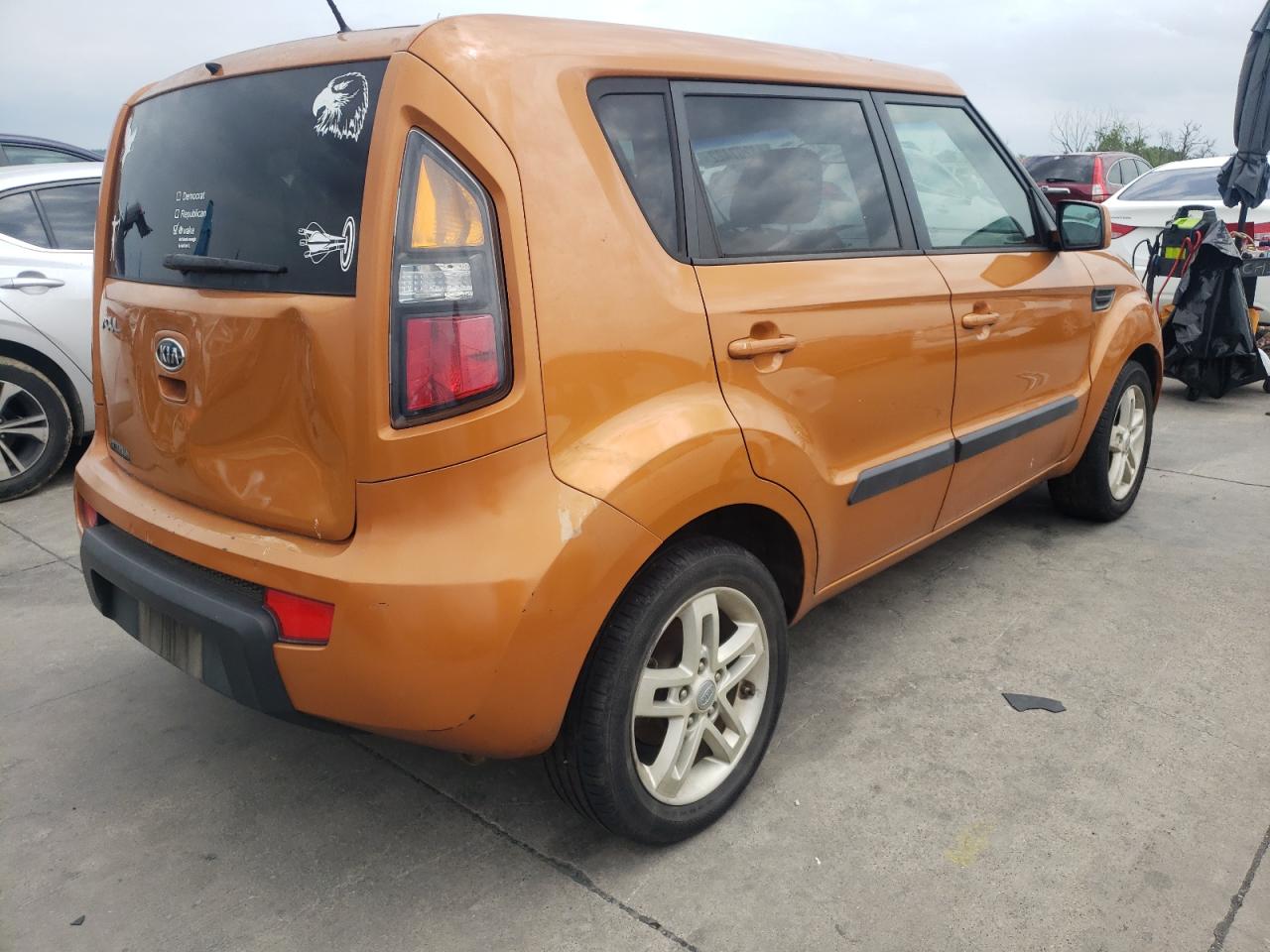 Photo 4 from auction – 2011 KIA SOUL + with VIN KNDJT2A24B7208755
