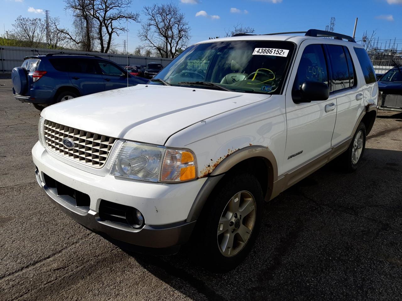 Photo 2 from auction – 2005 FORD EXPLORER E with VIN 1FMZU74W95UB50350