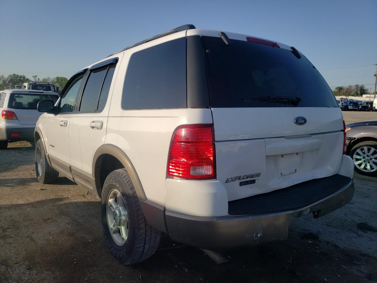 Photo 3 from auction – 2002 FORD EXPLORER E with VIN 1FMZU74E82UA83663