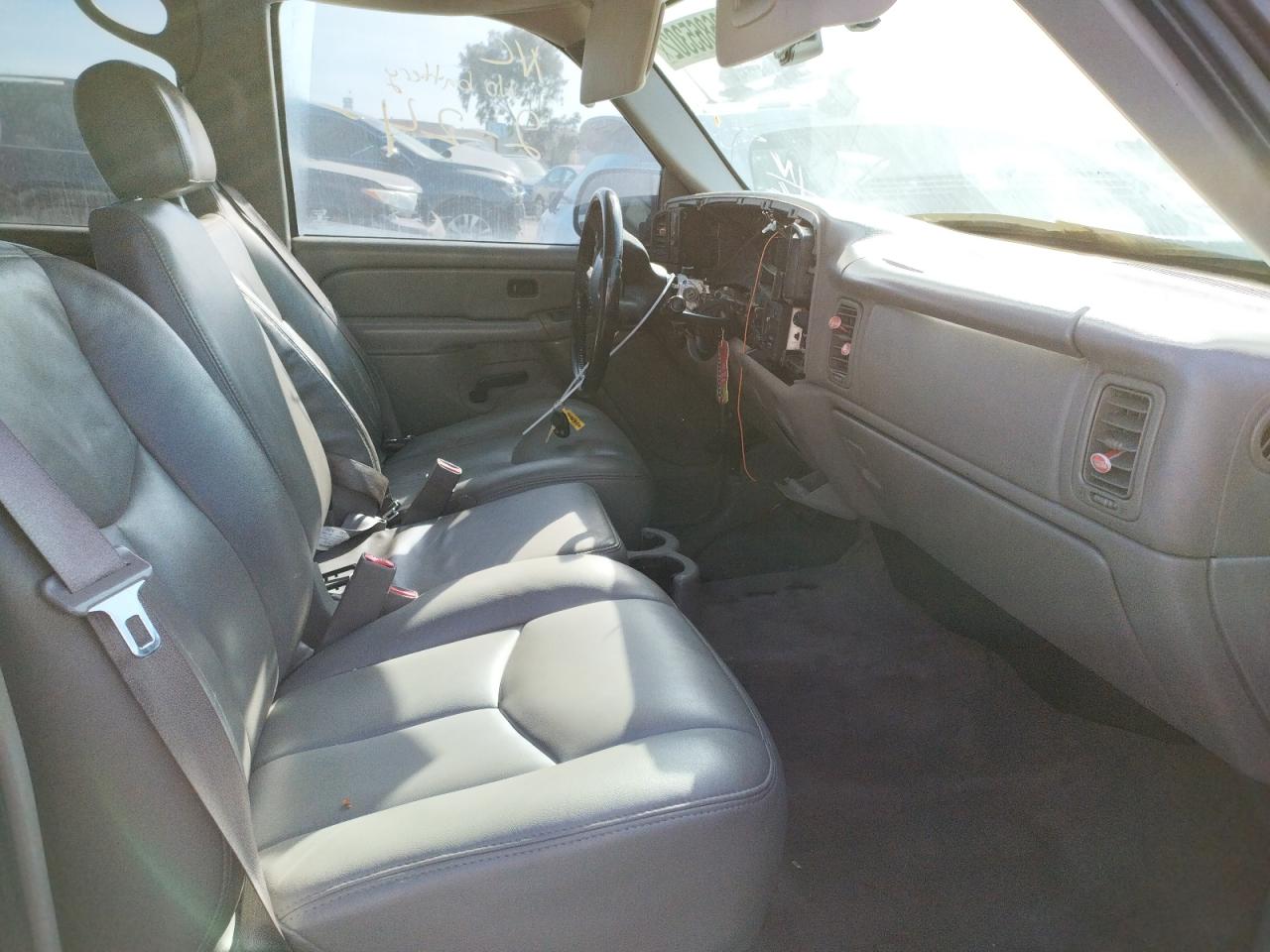 Photo 5 from auction – 2006 CHEVROLET SILVERADO with VIN 2GCEC13Z661328159