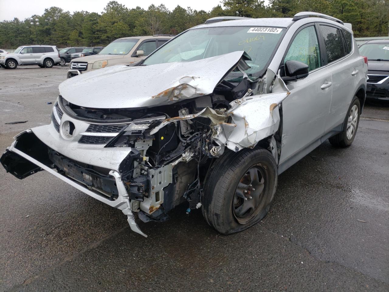 Photo 2 from auction – 2013 TOYOTA RAV4 LE with VIN 2T3BFREV8DW061064