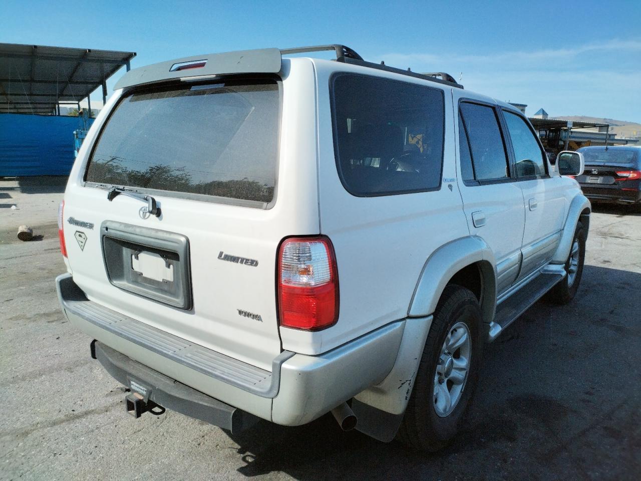 Photo 4 from auction – 2001 TOYOTA 4RUNNER LI with VIN JT3GN87R010198863