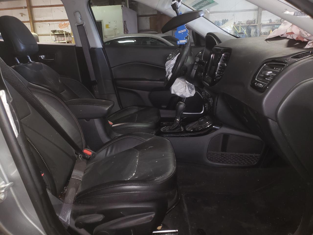 Photo 5 from auction – 2021 JEEP COMPASS LI with VIN 3C4NJDCBXMT561368