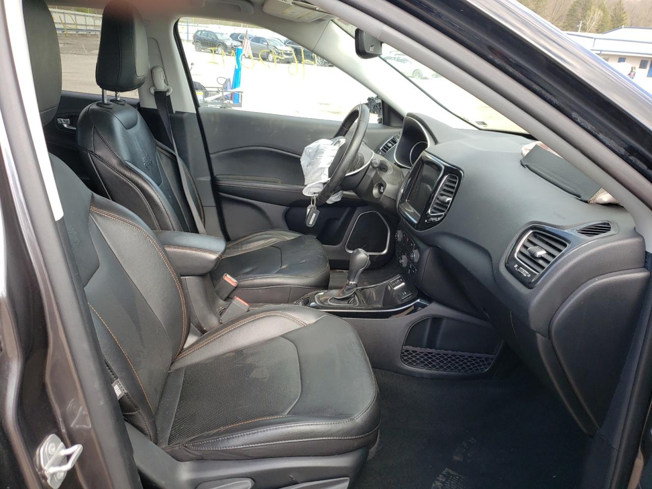 Photo 5 from auction – 2020 JEEP COMPASS LI with VIN 3C4NJCCB9LT198456