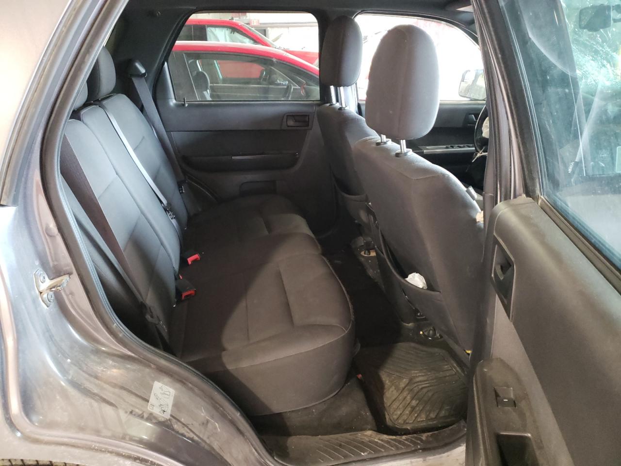 Photo 6 from auction – 2010 FORD ESCAPE XLT with VIN 1FMCU0D74AKC65997