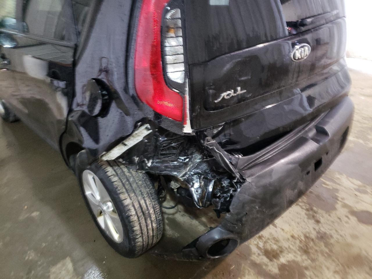 Photo 9 from auction – 2016 KIA SOUL with VIN KNDJN2A26G7841419
