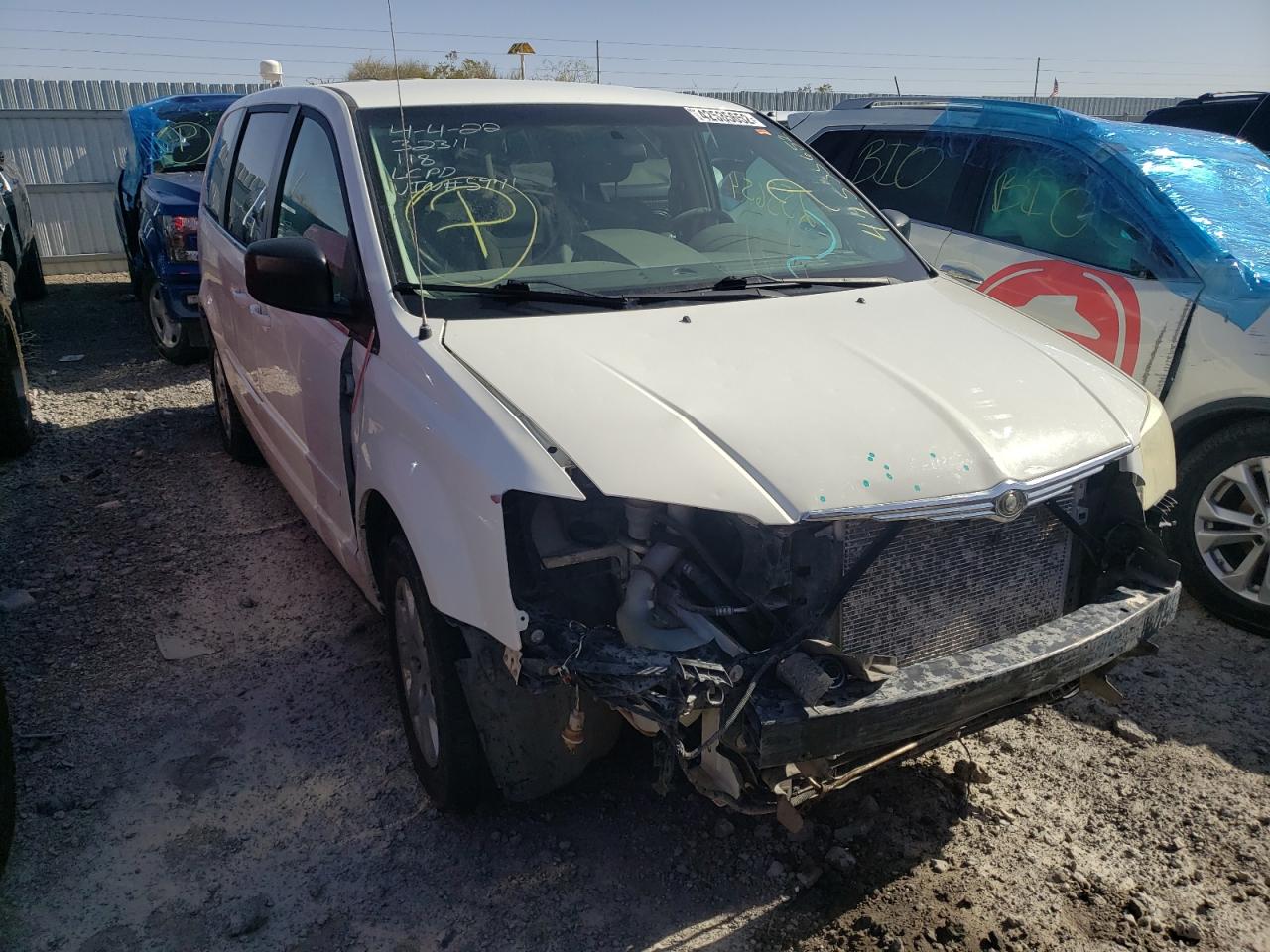 Photo 1 from auction – 2009 CHRYSLER TOWN & COU with VIN 2A8HR44E99R655971