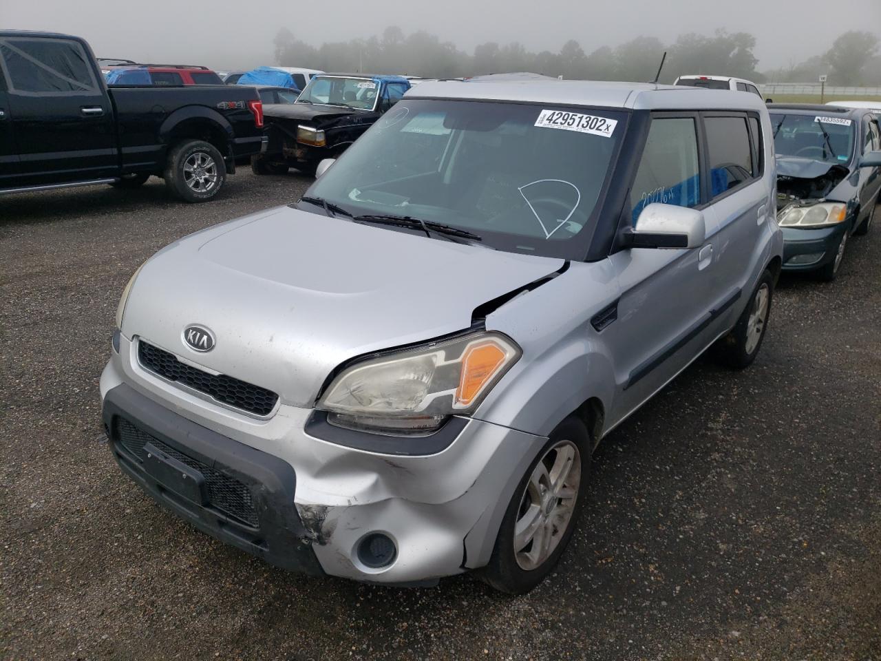 Photo 2 from auction – 2010 KIA SOUL + with VIN KNDJT2A24A7117001