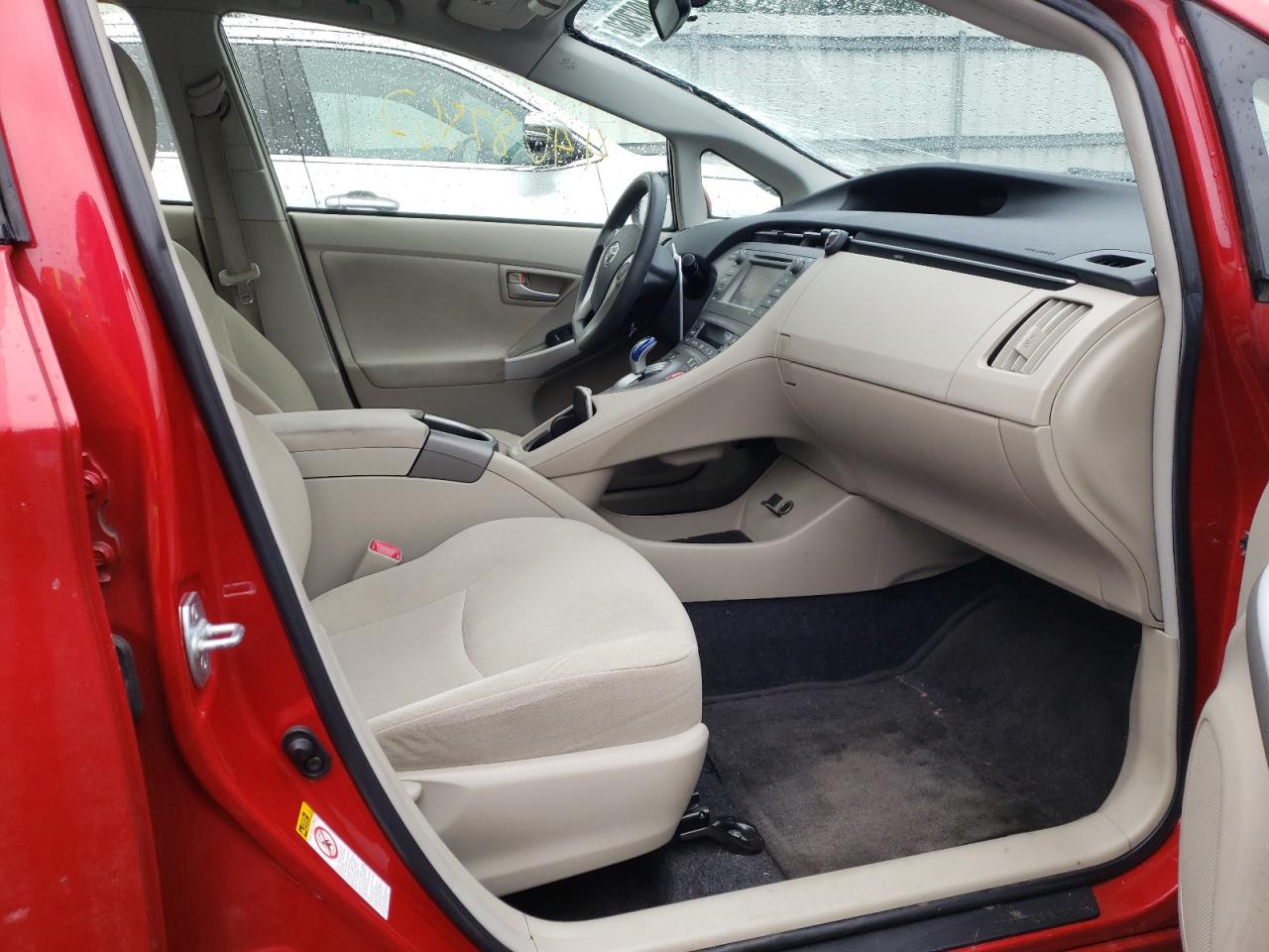 Photo 5 from auction – 2013 TOYOTA PRIUS with VIN JTDKN3DU7D0346271