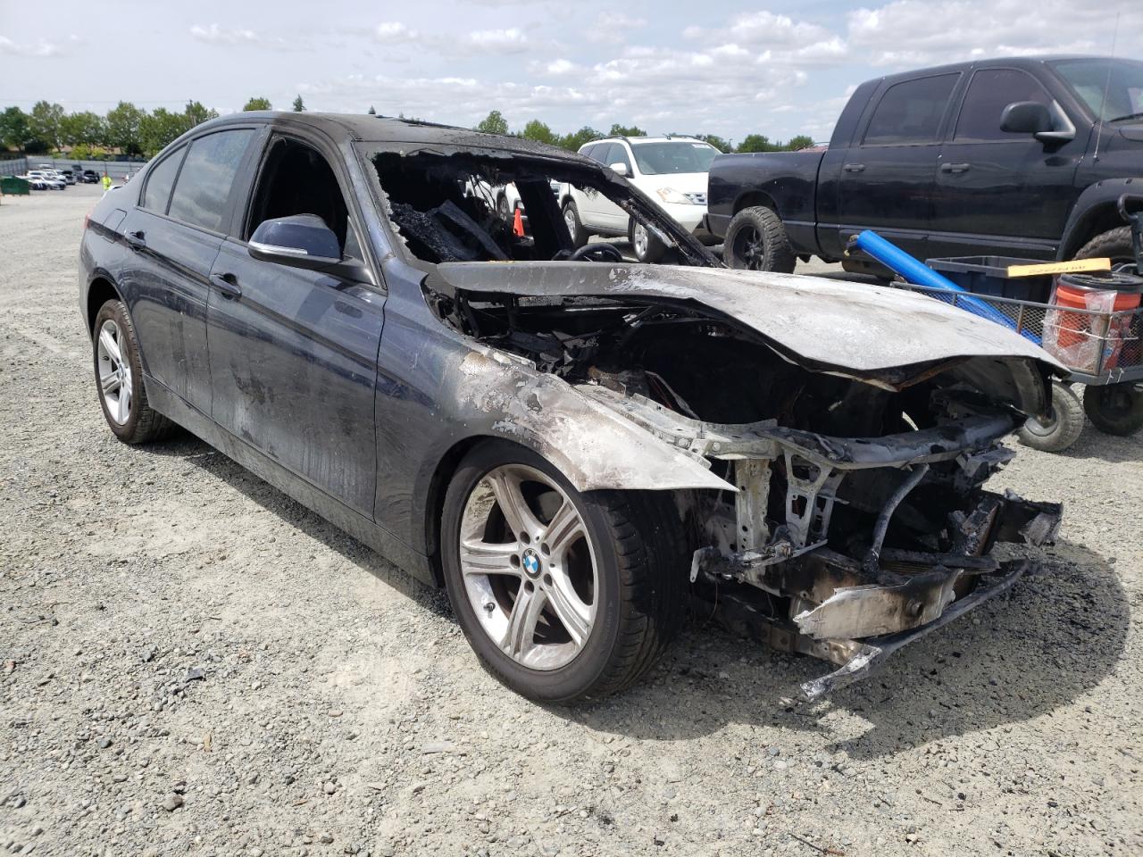 BMW 328 I SULE 2013 with VIN WBA3C1C58DF436340 - Photo from auction