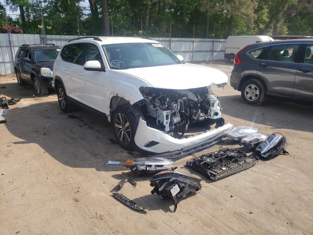 VOLKSWAGEN ATLAS SE 2021 with VIN 1V2DP2CA8MC533424 - Photo from auction