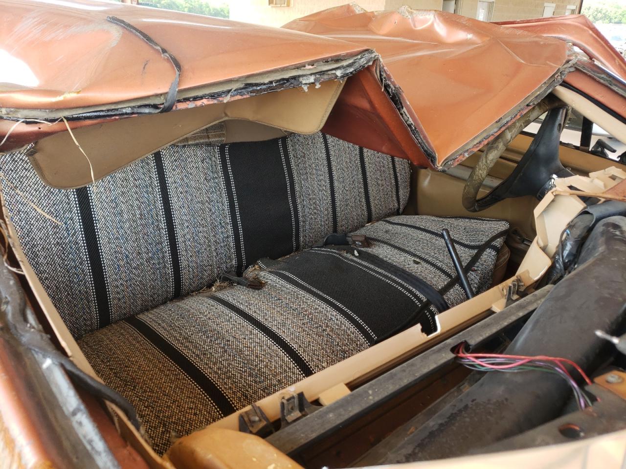 Photo 5 from auction – 1984 FORD F150 with VIN 2FTCF15Y5ECA27534