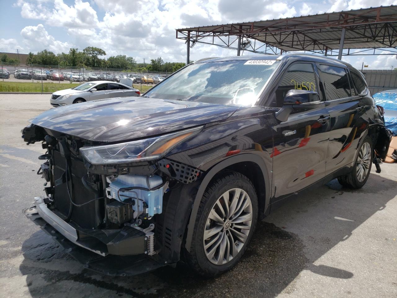 Photo 2 from auction – 2020 TOYOTA HIGHLANDER with VIN 5TDFARAH2LS001068