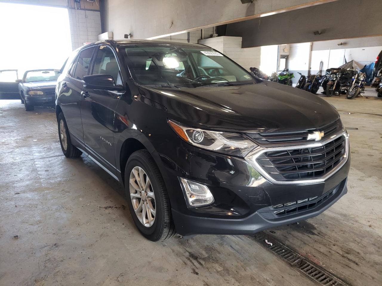 Photo 1 from auction – 2019 CHEVROLET EQUINOX LT with VIN 2GNAXTEV6K6246297