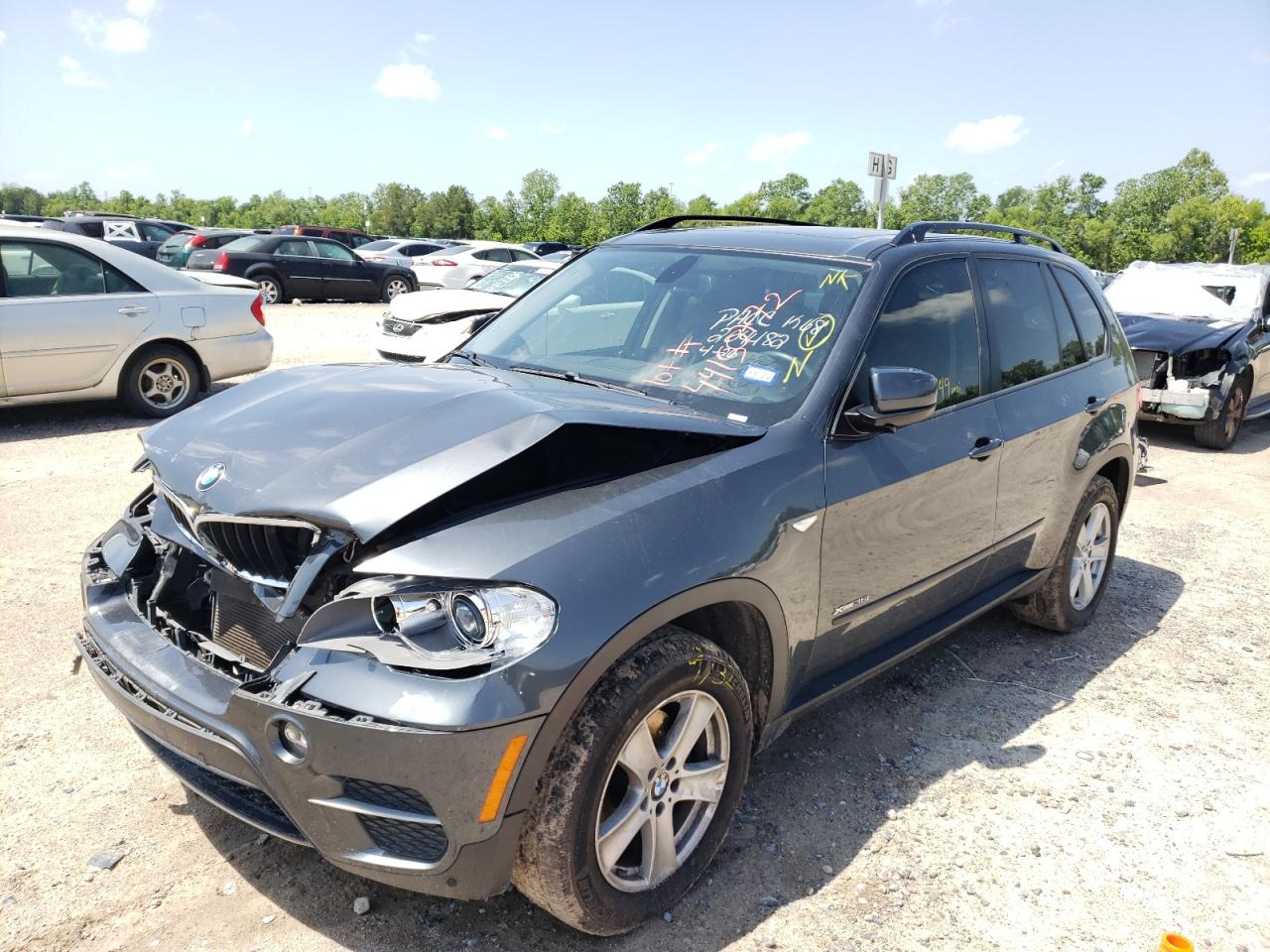 Photo 2 from auction – 2013 BMW X5 XDRIVE3 with VIN 5UXZV4C53D0B05520