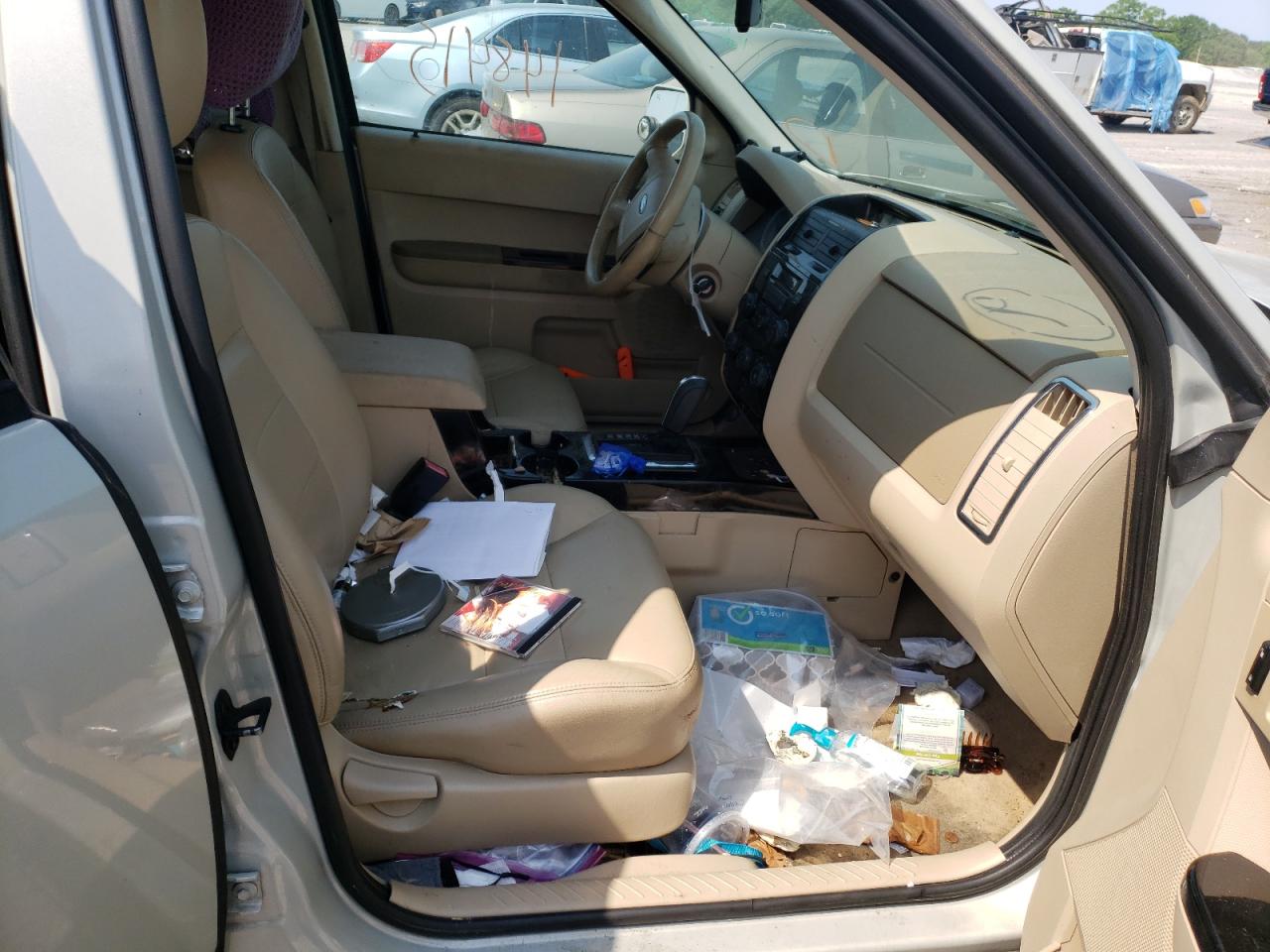 Photo 5 from auction – 2008 FORD ESCAPE LIM with VIN 1FMCU94108KD86004