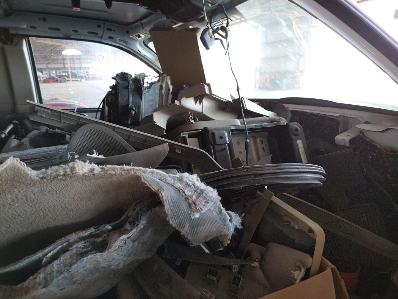 Photo 5 from auction – 2006 FORD F150 with VIN 1FTPX14V66NA94533