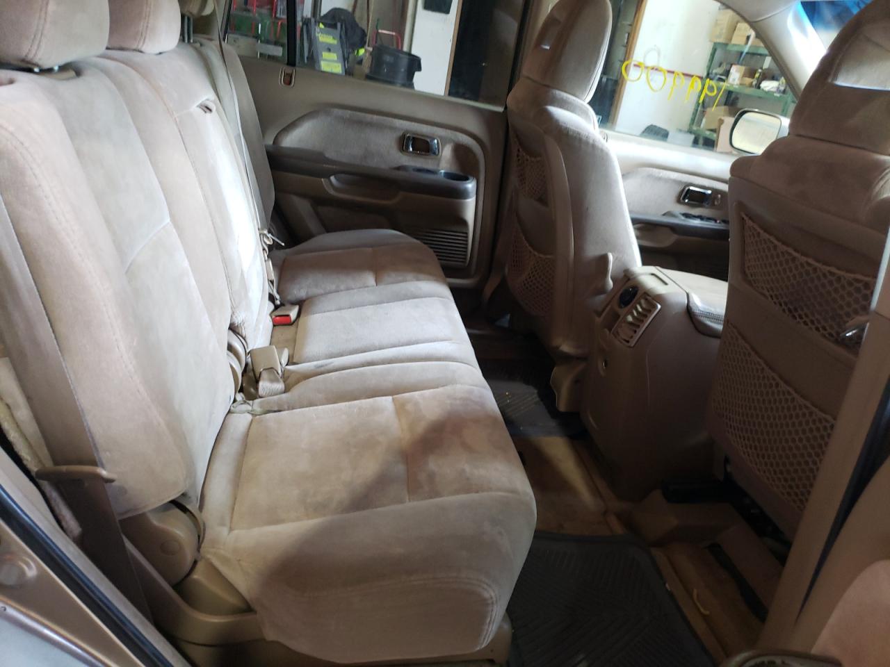 Photo 6 from auction – 2005 HONDA PILOT EX with VIN 2HKYF18455H523393