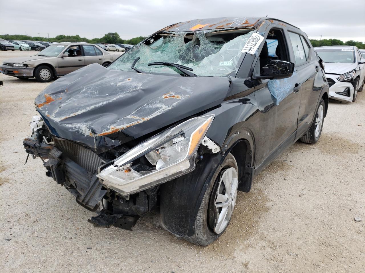 Photo 2 from auction – 2020 NISSAN KICKS S with VIN 3N1CP5BVXLL572301