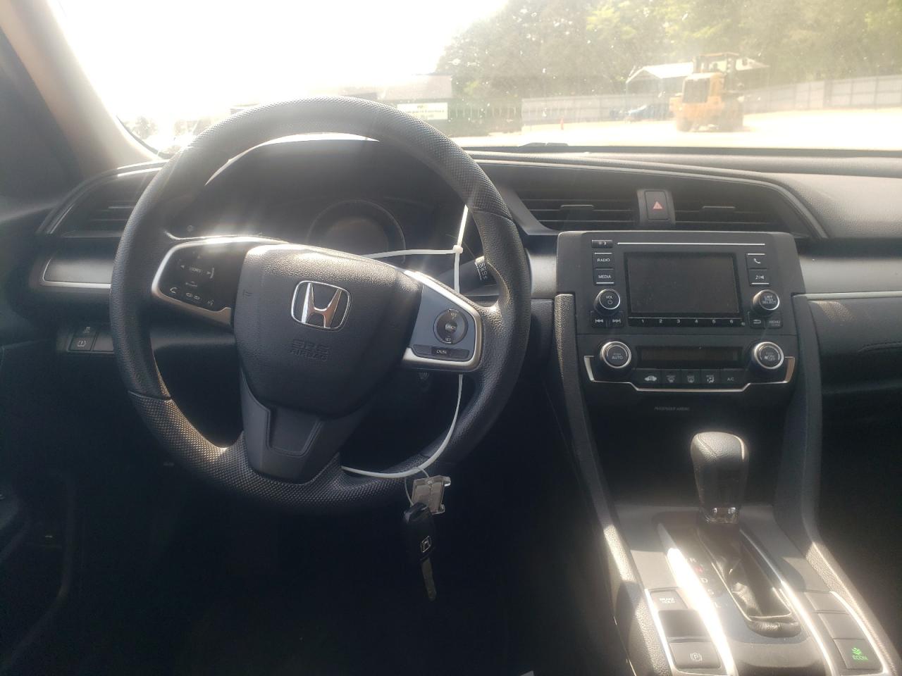 Photo 9 from auction – 2018 HONDA CIVIC LX with VIN 2HGFC2F59JH585059