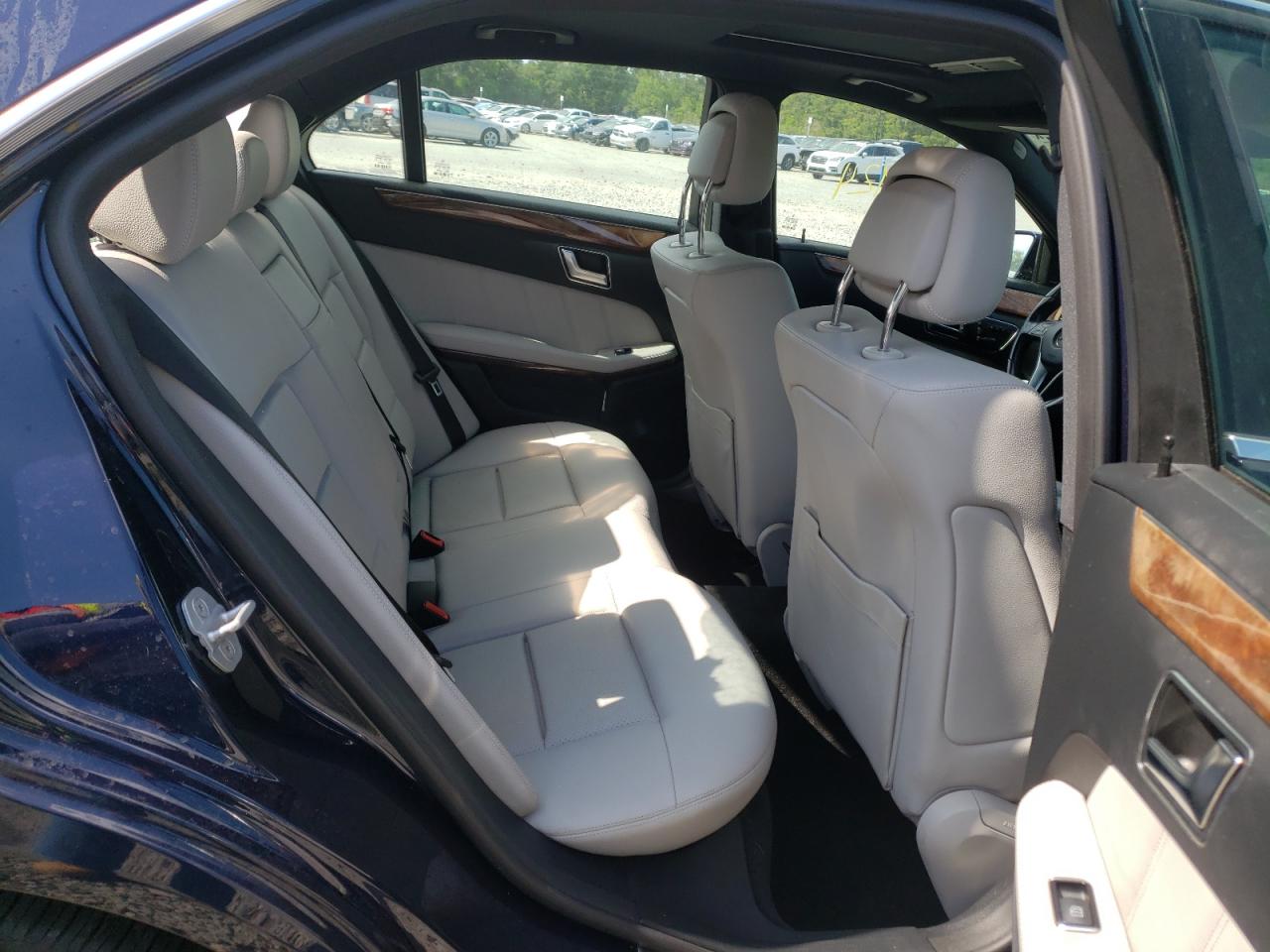 Photo 6 from auction – 2012 MERCEDES-BENZ E 350 4MAT with VIN WDDHF8JB8CA649579