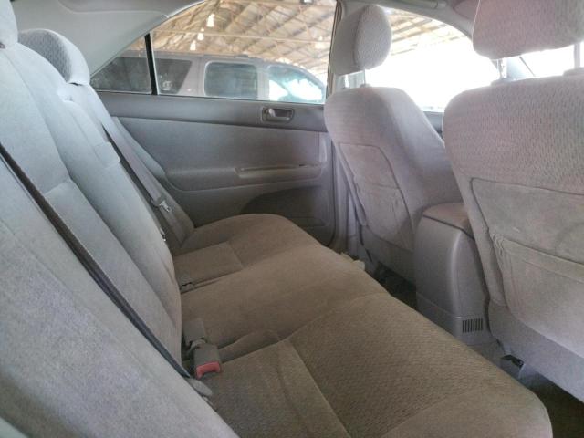 Photo 6 from auction – 2004 TOYOTA CAMRY LE with VIN JTDBE32K640254991