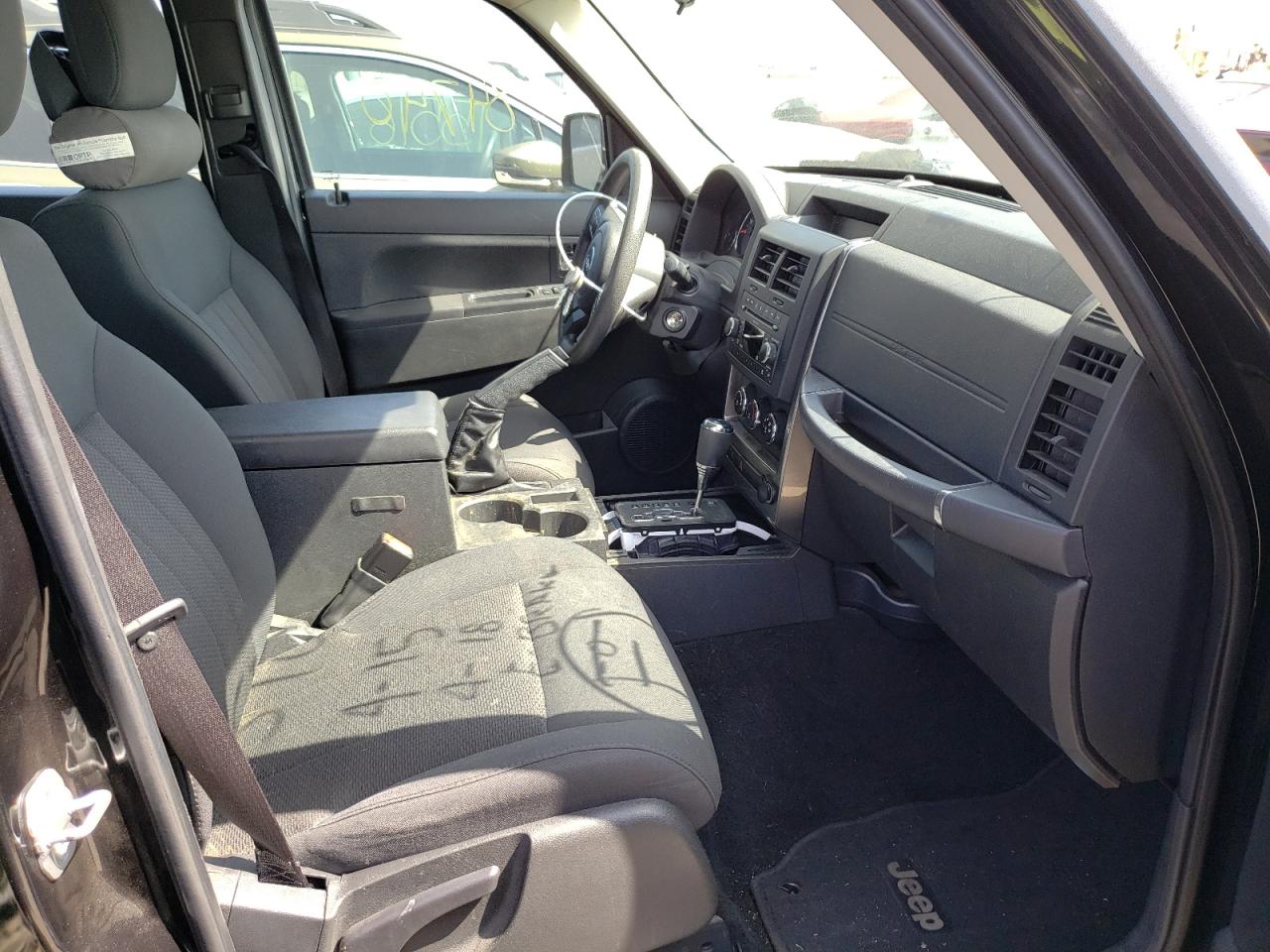 Photo 5 from auction – 2011 JEEP LIBERTY SP with VIN 1J4PP2GK2BW511152