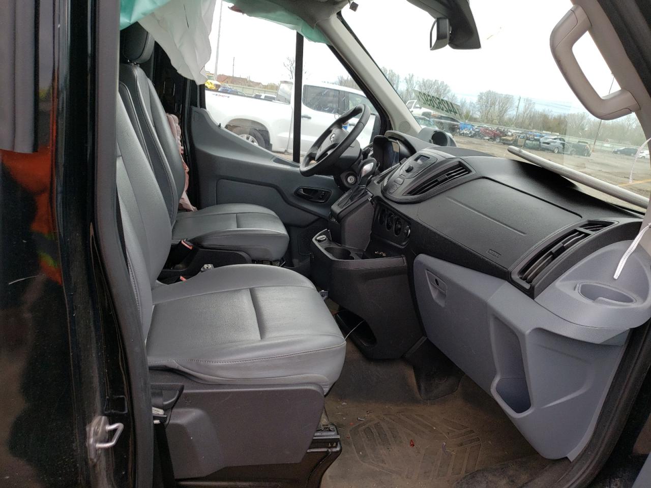 Photo 5 from auction – 2019 FORD TRANSIT T- with VIN 1FTYE2CM6KKB42665