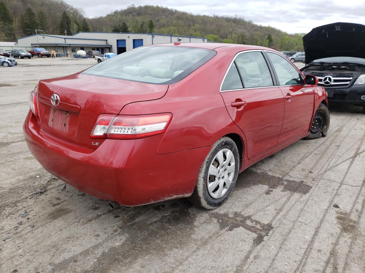 Photo 4 from auction – 2010 TOYOTA CAMRY BASE with VIN 4T1BF3EK9AU028193
