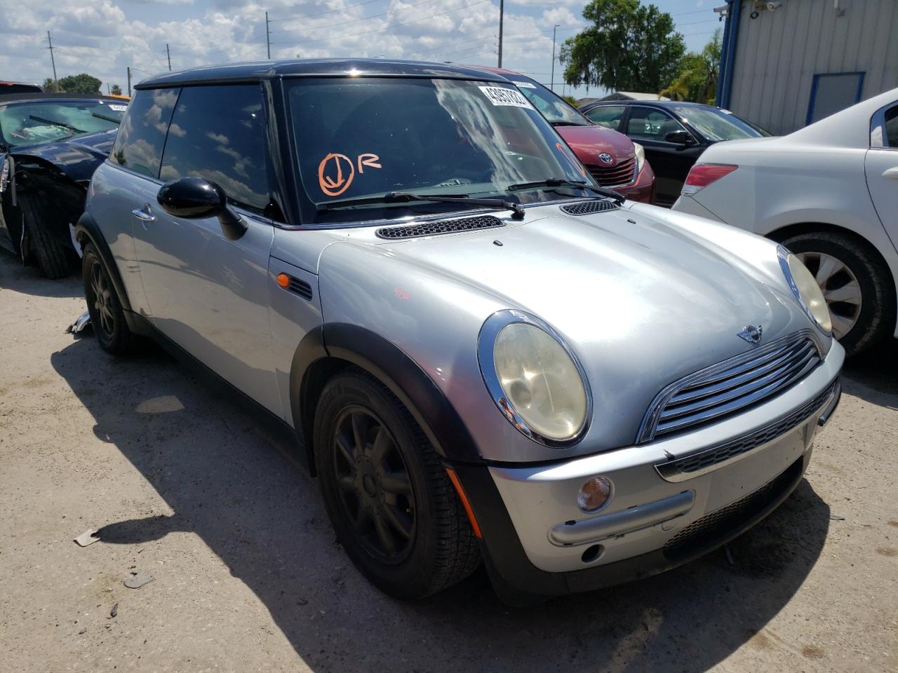 MINI COOPER 2003 with VIN WMWRC33413TE17810 - Photo from auction