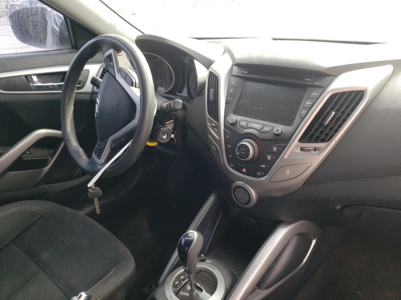 Photo 9 from auction – 2013 HYUNDAI VELOSTER with VIN KMHTC6AD1DU179510