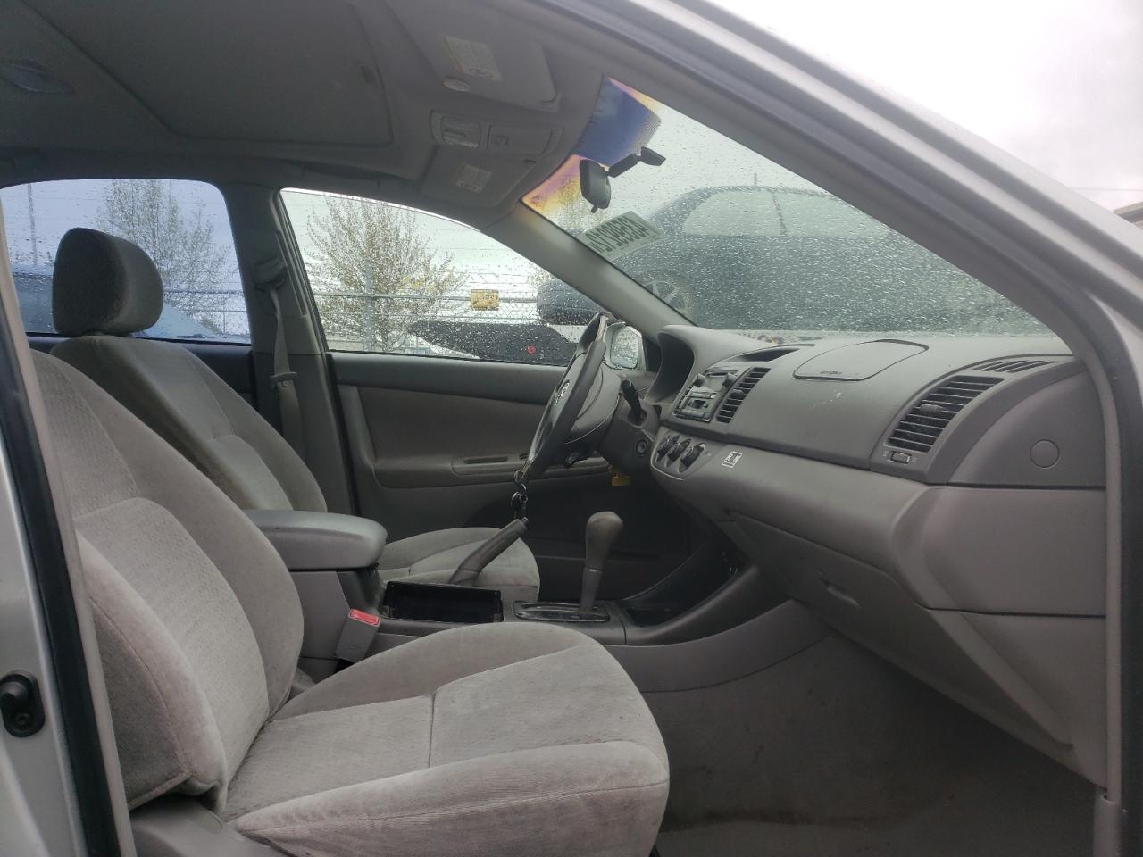 Photo 5 from auction – 2002 TOYOTA CAMRY LE with VIN 4T1BF32K82U538427