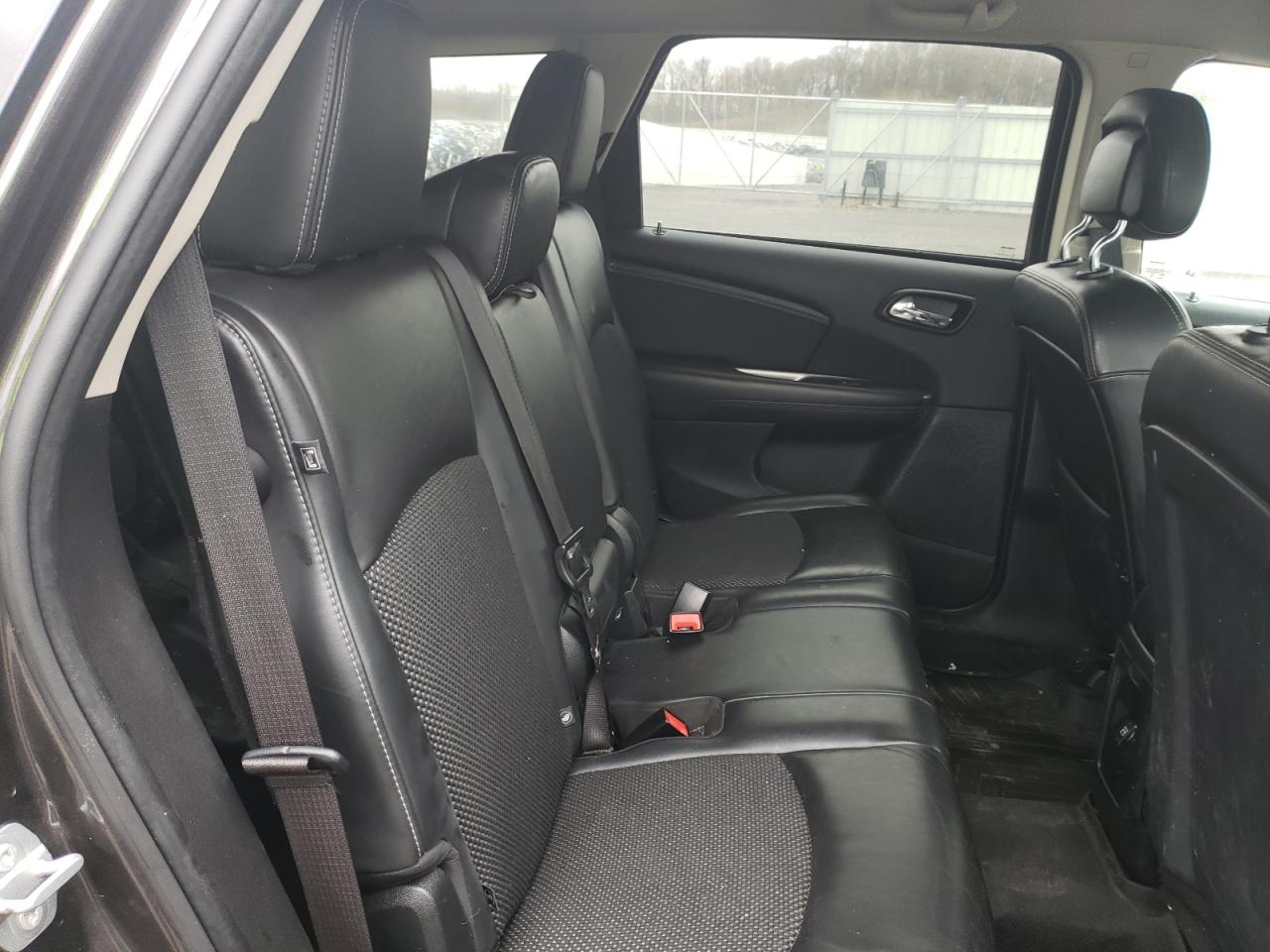 Photo 6 from auction – 2016 DODGE JOURNEY CR with VIN 3C4PDDGGXGT121788