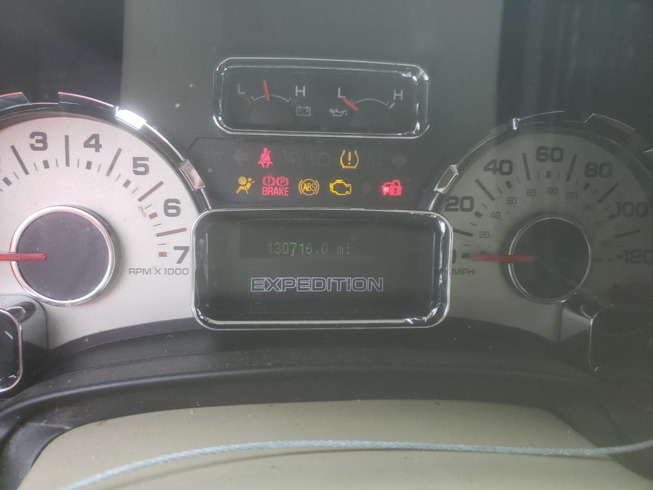 Photo 8 from auction – 2007 FORD EXPEDITION with VIN 1FMFU185X7LA16005