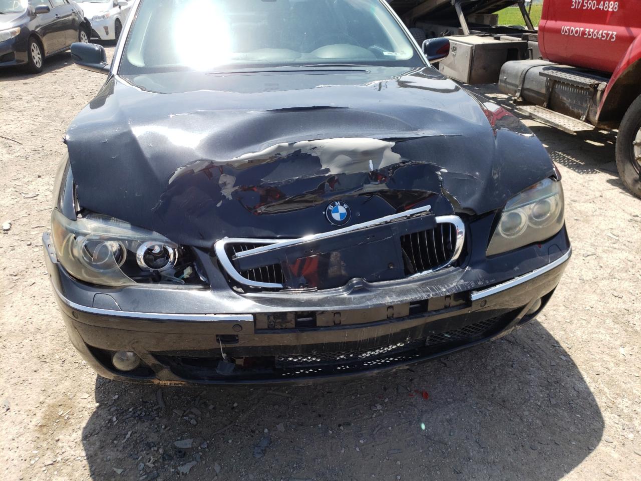 Photo 9 from auction – 2006 BMW 750 LI with VIN WBAHN83566DT29570