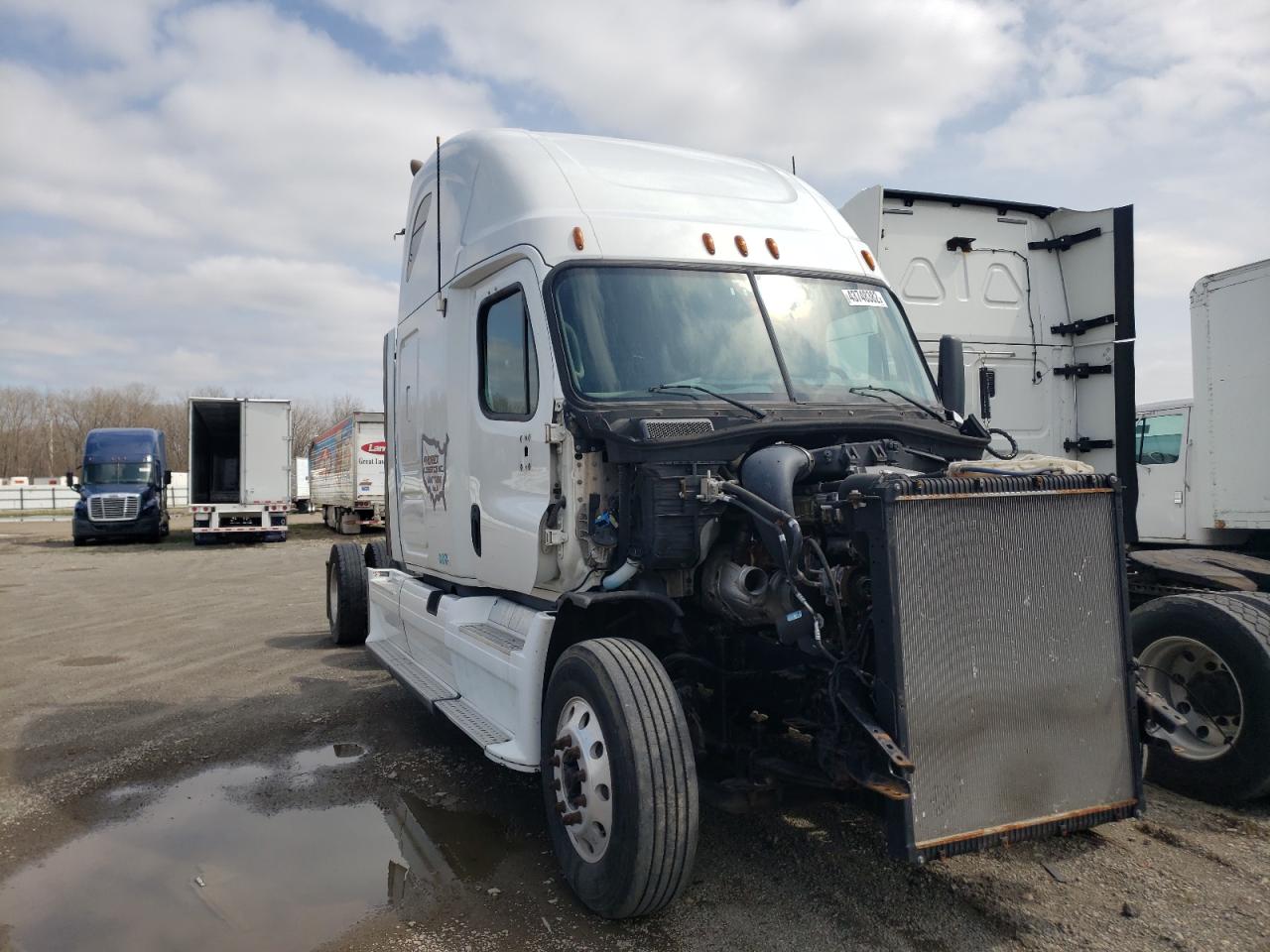 FREIGHTLINER CASCADIA 1 2013 with VIN 1FUJGLDR8DLBS1465 - Photo from auction