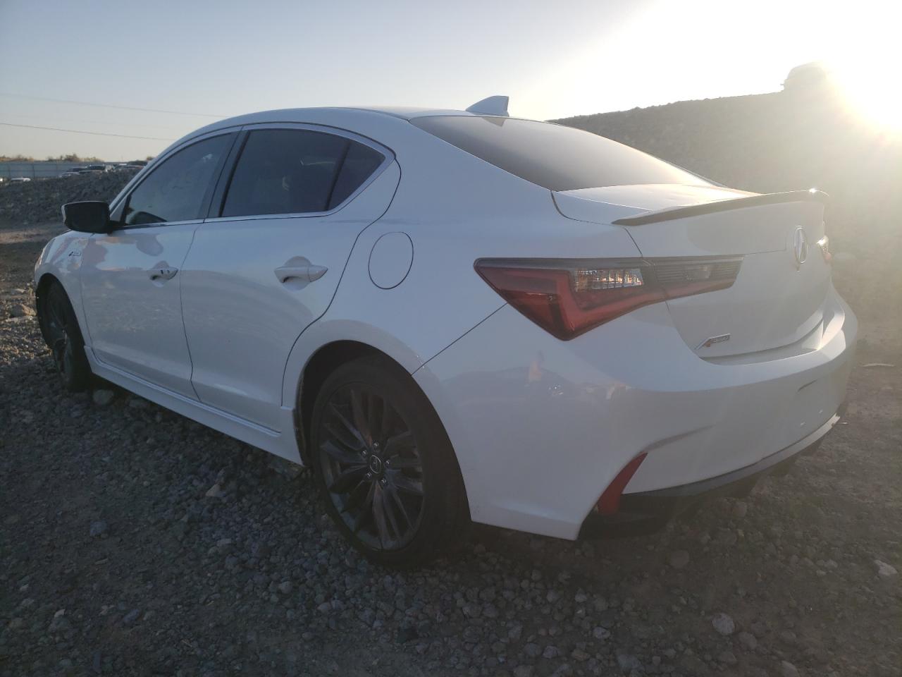 Photo 3 from auction – 2019 ACURA ILX PREMIU with VIN 19UDE2F83KA008135