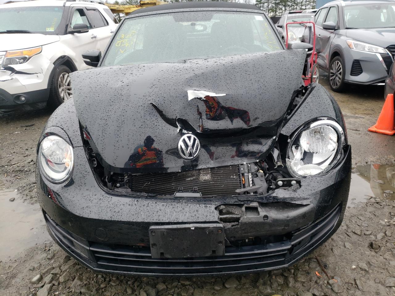 Photo 16 from auction – 2014 VOLKSWAGEN BEETLE with VIN 3VW517AT7EM819870