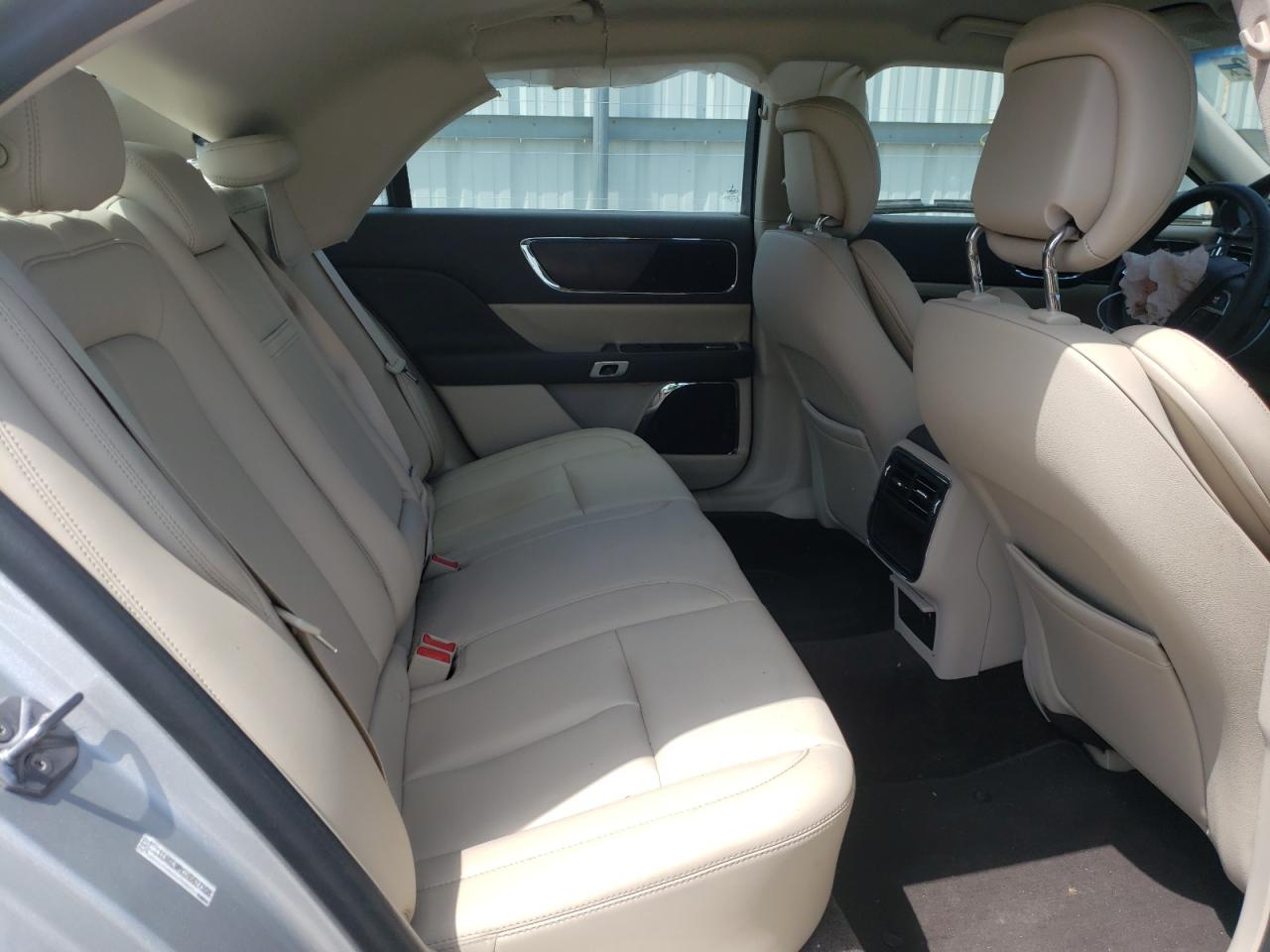 Photo 6 from auction – 2017 LINCOLN CONTINENTA with VIN 1LN6L9PK1H5637308