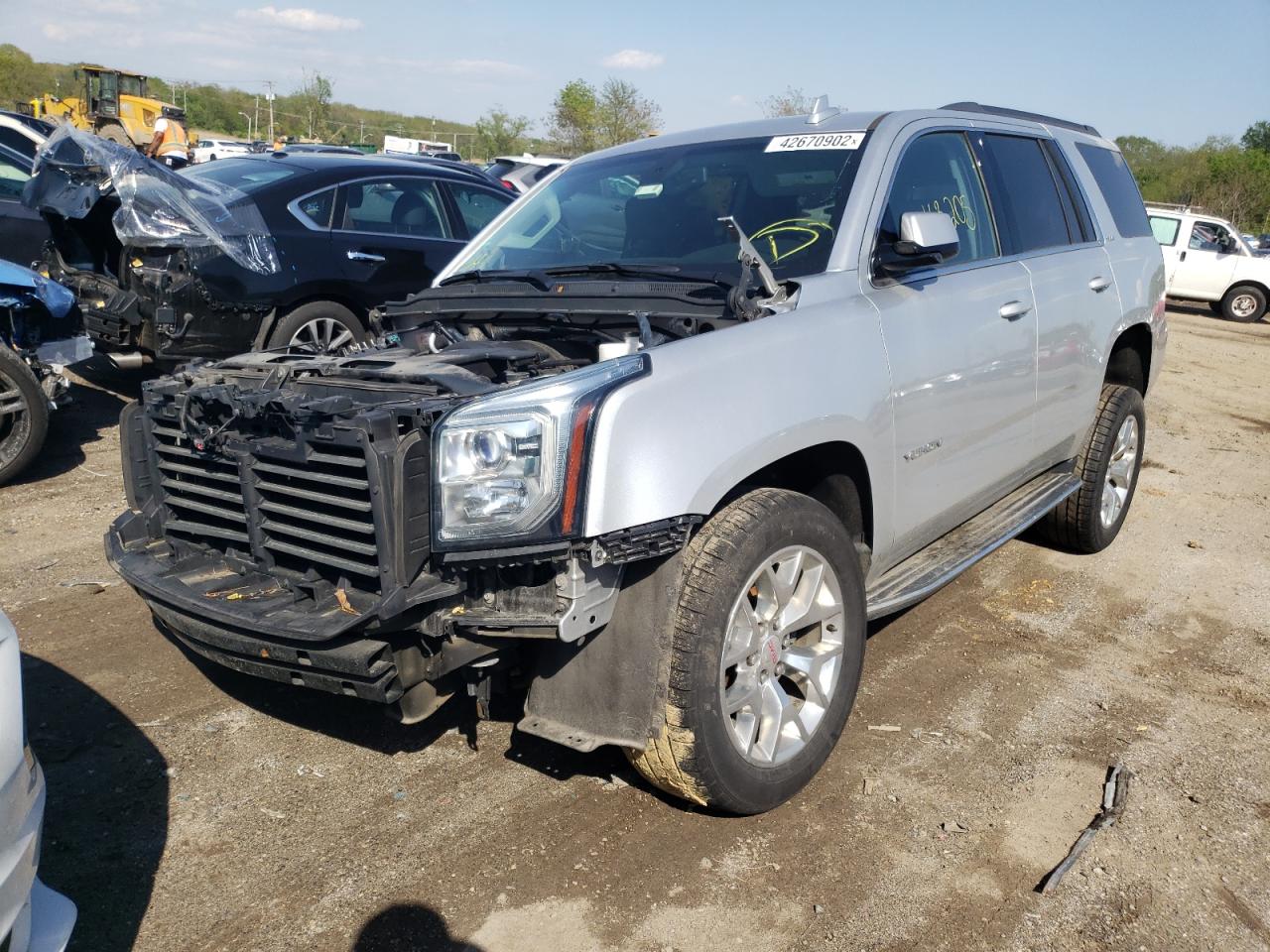 Photo 2 from auction – 2017 GMC YUKON SLE with VIN 1GKS2AKCXHR266122