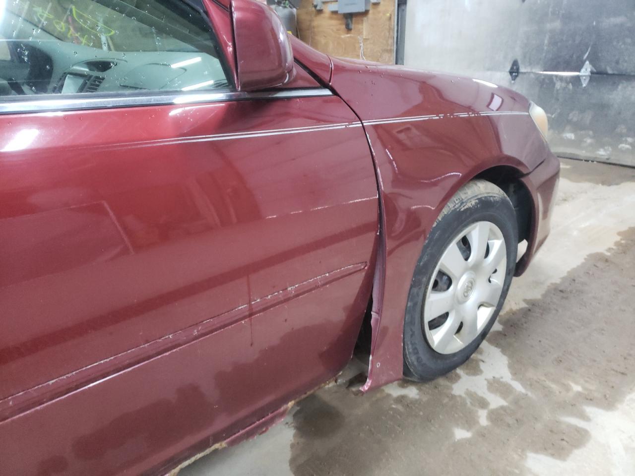 Photo 9 from auction – 2002 TOYOTA CAMRY LE with VIN 4T1BE32K52U002683
