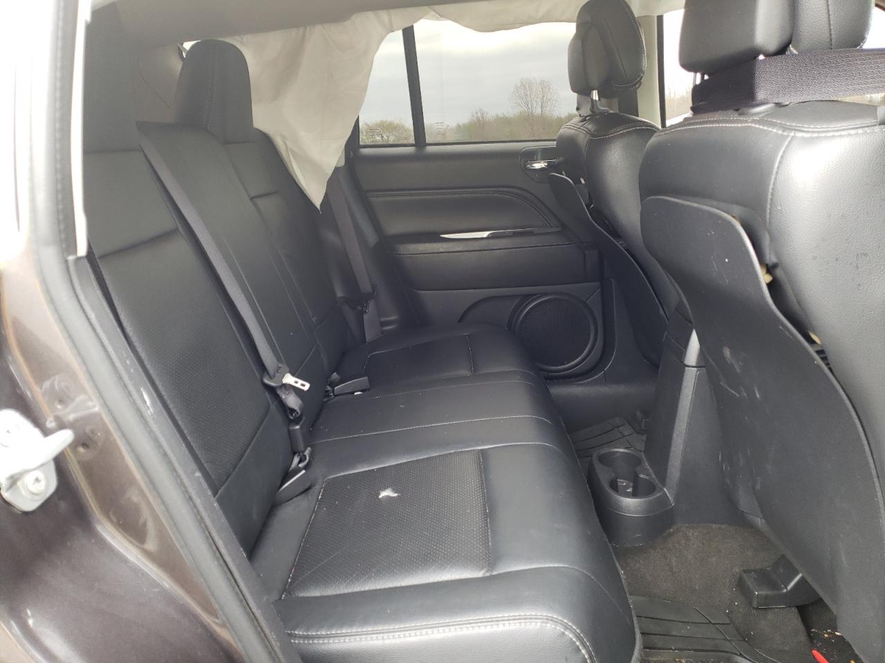 Photo 6 from auction – 2017 JEEP COMPASS LA with VIN 1C4NJDEB5HD109207