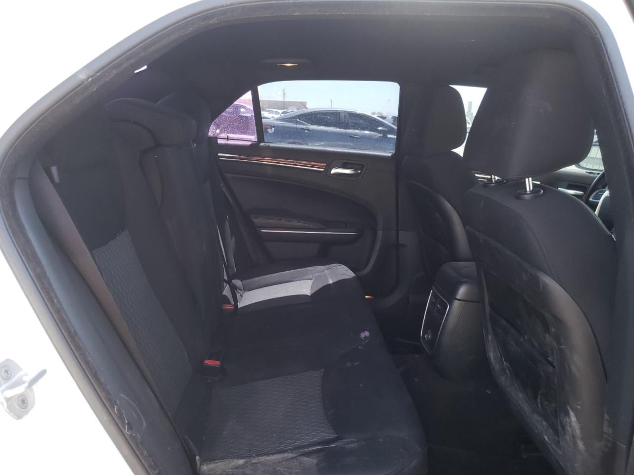 Photo 6 from auction – 2012 CHRYSLER 300 with VIN 2C3CCAAG3CH234725